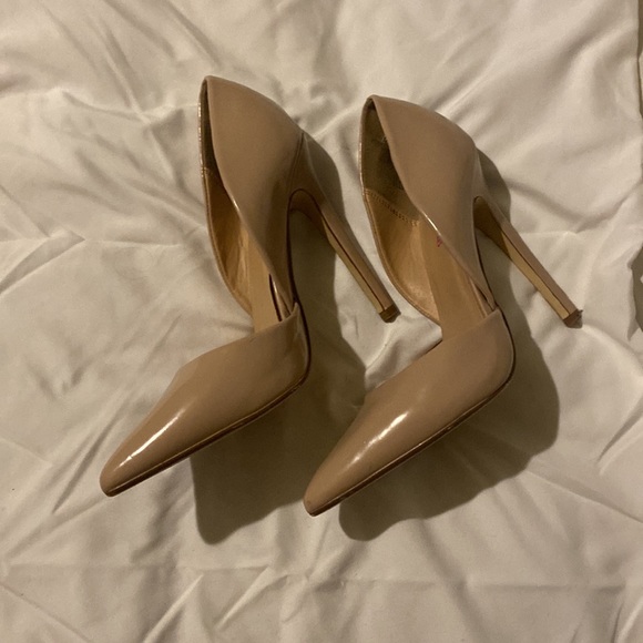 Just fab beige pointy toed shoes - Picture 3 of 3